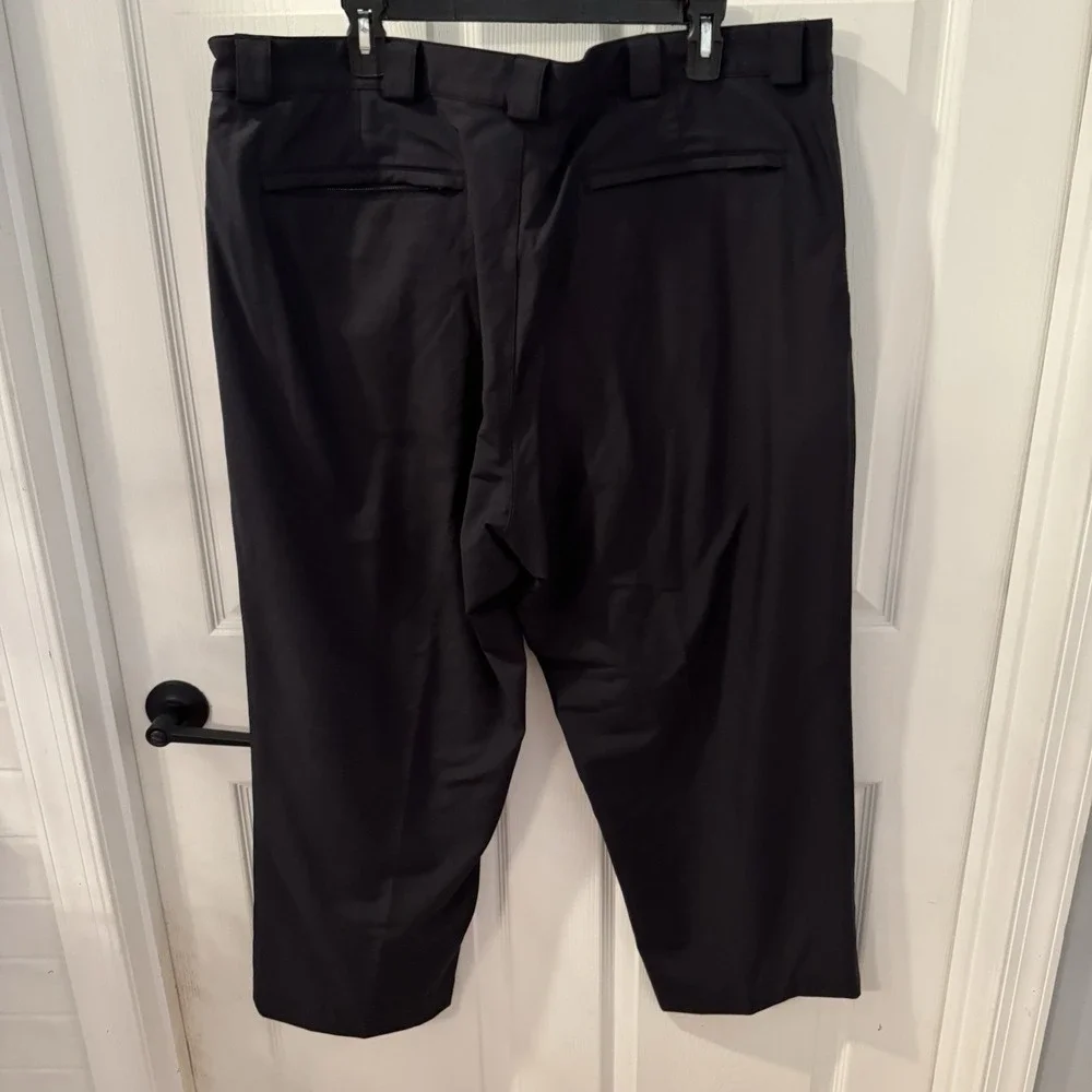 Duluth Trading‎ Co Pants men's 41x26.5 Zip Back PocketsRelaxed Fit